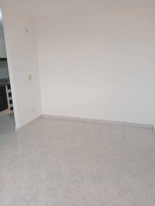 Apartamento de 3 alcobas en venta en Tierra Buena, Bogotá, 42 m² · foto 5 de 17