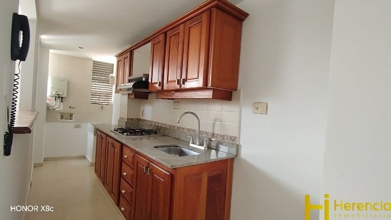 Apartamento de 3 alcobas en arriendo en Laureles, Medellín, 92 m² · foto 6 de 24