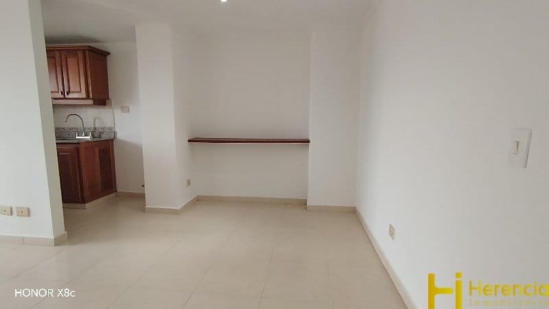 Apartamento de 3 alcobas en arriendo en Laureles, Medellín, 92 m² · foto 10 de 24