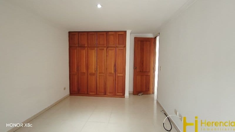 Apartamento de 3 alcobas en arriendo en Laureles, Medellín, 92 m² · foto 14 de 24