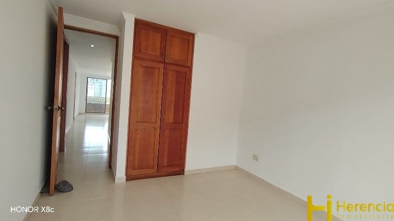 Apartamento de 3 alcobas en arriendo en Laureles, Medellín, 92 m² · foto 22 de 24
