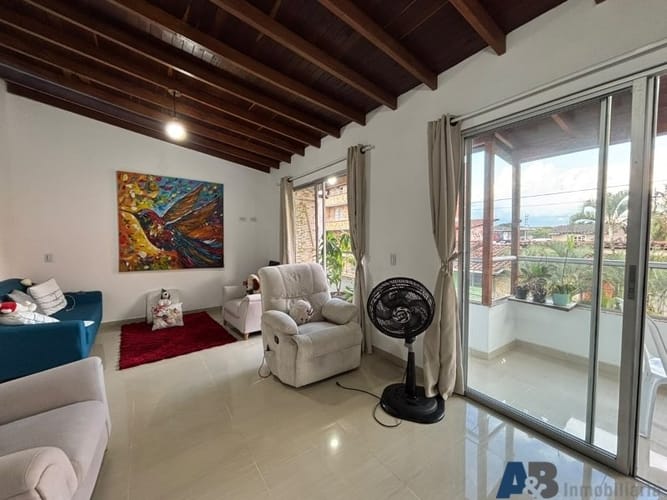Apartamento de 3 alcobas en arriendo en Centro, Itagüí, 112 m² · foto 16 de 21