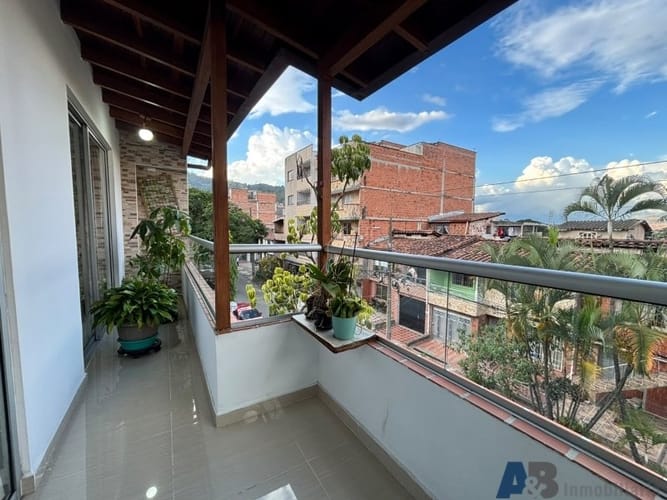 Apartamento de 3 alcobas en arriendo en Centro, Itagüí, 112 m² · foto 18 de 21