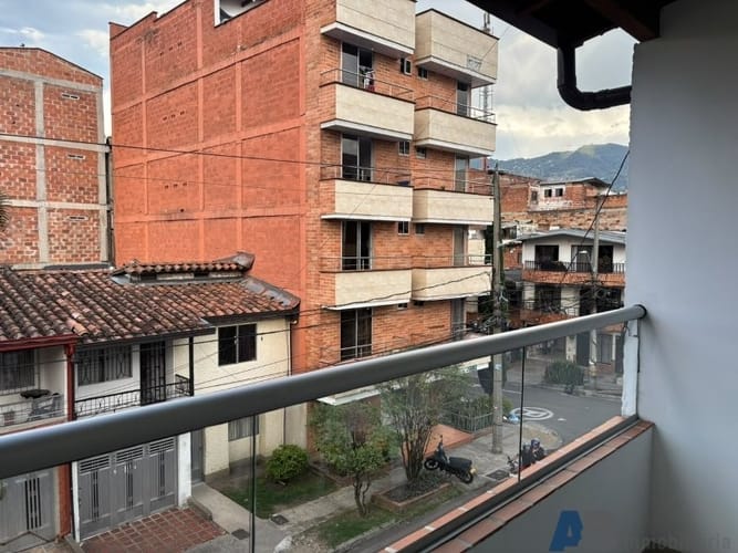 Apartamento de 3 alcobas en arriendo en Centro, Itagüí, 112 m² · foto 19 de 21