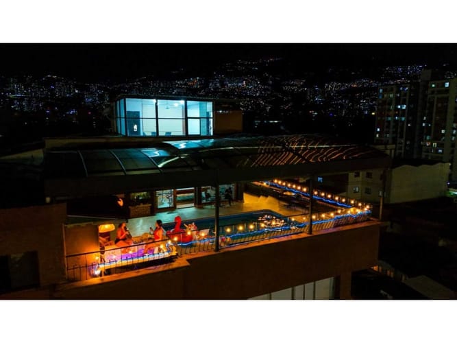 Apartamento de 5 alcobas en venta en Conquistadores, Medellín, 450 m² · foto 4 de 21