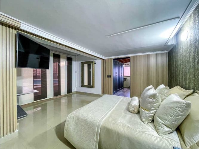 Apartamento de 5 alcobas en venta en Conquistadores, Medellín, 450 m² · foto 12 de 21