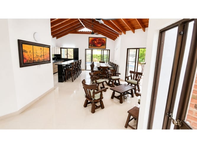 Casa de 3 alcobas en venta en Ricaurte, 158 m² · foto 7 de 14