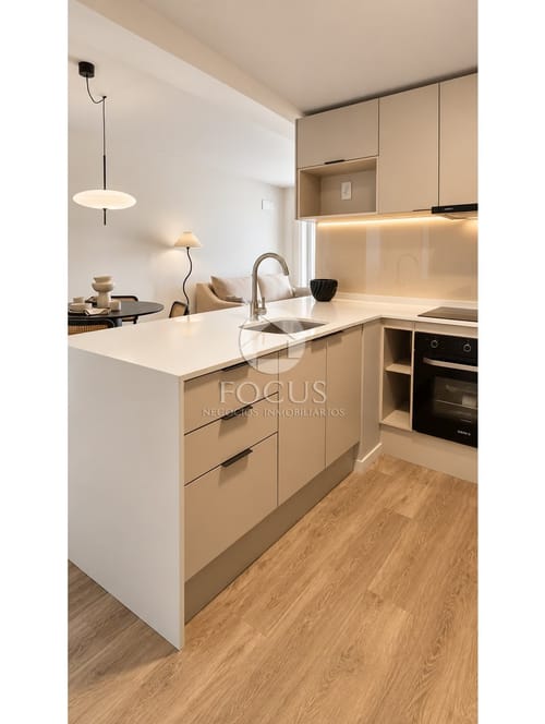 Alquiler Apartamento 2 Dormitorios Con Garaje, Box Y Terraza En Centro · Photo 8