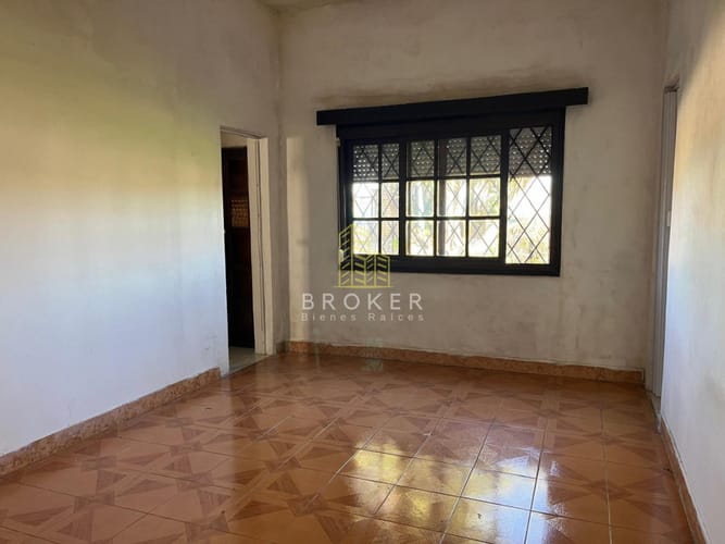 Venta Casa Barra de Carrasco para actualizar! - foto 4