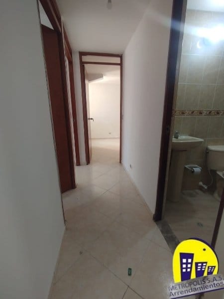 Apartamento de 3 alcobas en venta en San Miguel, Medellín, 65 m² · foto 4 de 10