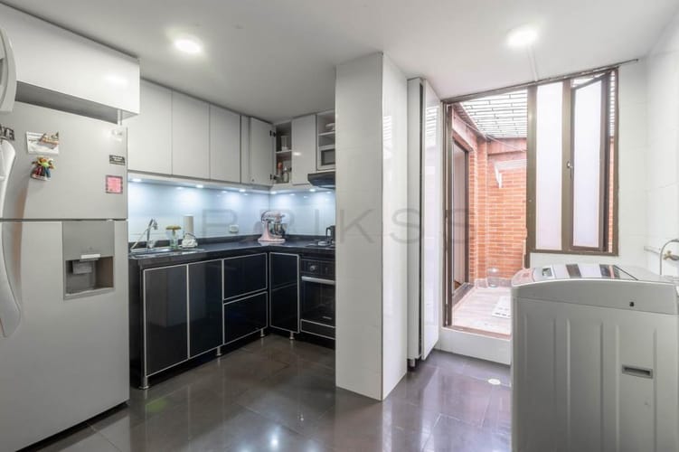 Apartamento de 3 alcobas en venta en Chico Norte, Bogotá, 96 m² · foto 3 de 15