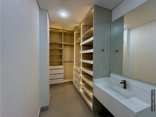 Apartamento de 3 alcobas en arriendo en Santa Teresita, Cali, 244 m² · foto 16 de 24