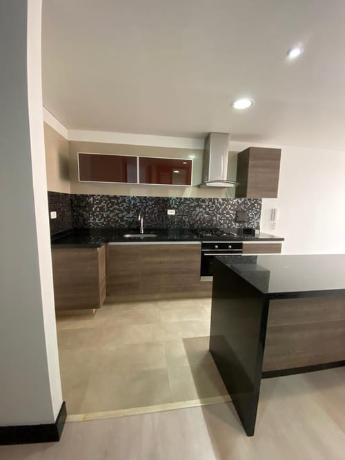 Apartamento de 1 alcoba en arriendo en Cedritos, Bogotá, 57 m² · foto 3 de 14