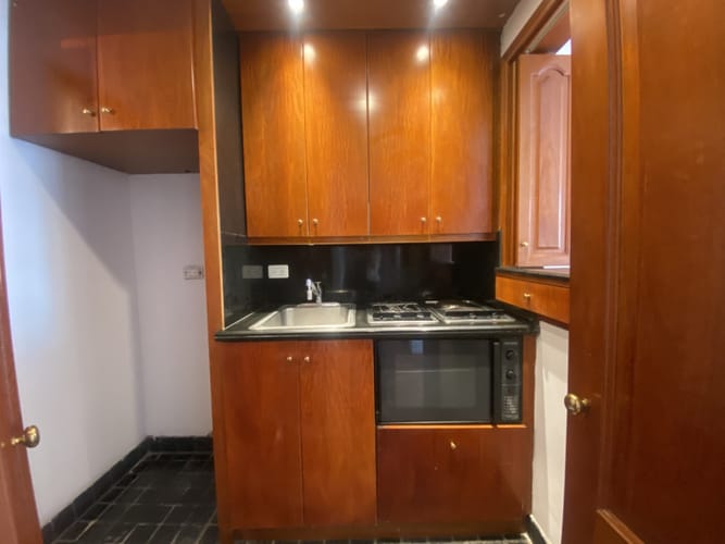 Apartamento de 1 alcoba en arriendo en Chico Norte, Bogotá, 45 m² · foto 3 de 17