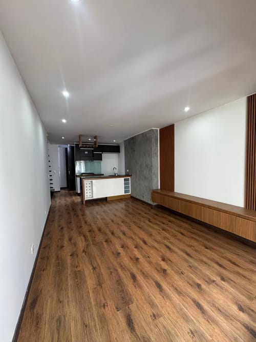 Apartamento de 1 alcoba en arriendo en Santa Barbara, Bogotá, 70 m² · foto 2 de 9