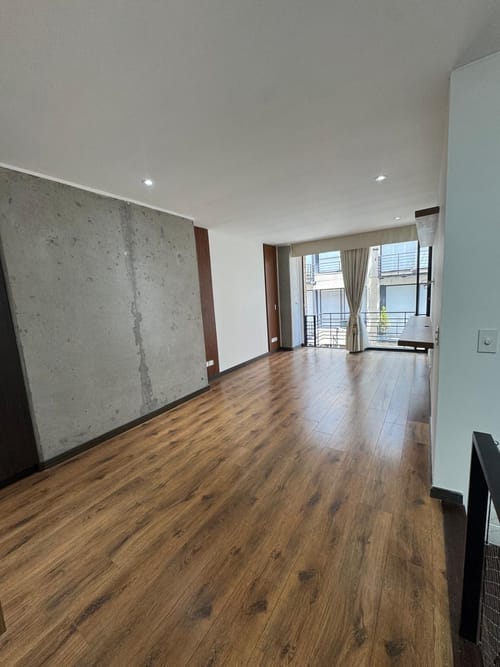 Apartamento de 1 alcoba en arriendo en Santa Barbara, Bogotá, 70 m² · foto 5 de 9