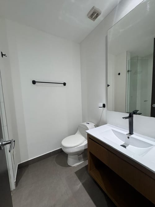 Apartamento de 1 alcoba en arriendo en Santa Barbara, Bogotá, 70 m² · foto 6 de 9