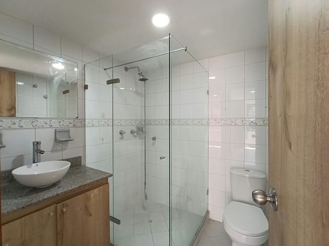 Apartamento de 3 alcobas en arriendo en Laureles, Medellín, 116 m² · foto 11 de 16