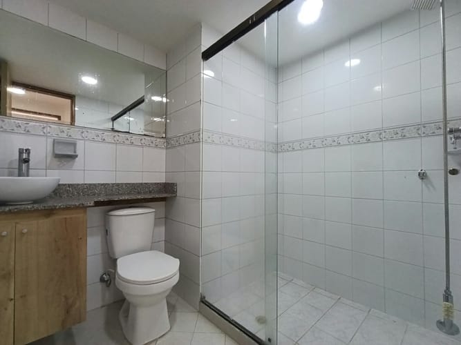 Apartamento de 3 alcobas en arriendo en Laureles, Medellín, 116 m² · foto 14 de 16