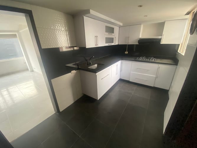 Apartamento de 3 alcobas en venta en Nicolas De Federman, Bogotá, 140 m² · foto 2 de 12