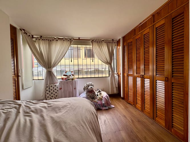 Apartamento de 3 alcobas en venta en Los Cedros, Bogotá, 60 m² · foto 4 de 17