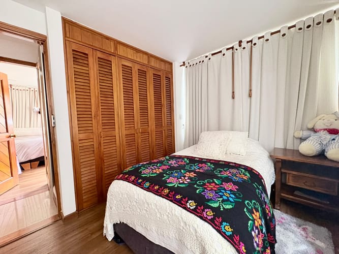 Apartamento de 3 alcobas en venta en Los Cedros, Bogotá, 60 m² · foto 8 de 17