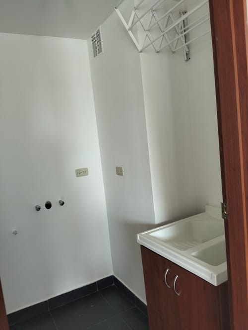 Apartamento de 3 alcobas en arriendo en Centro Internacional, Bogotá, 71 m² · foto 10 de 11