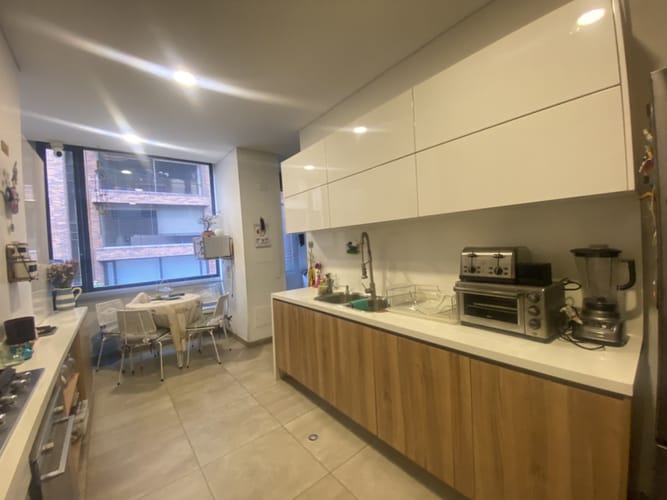 Apartamento de 2 alcobas en arriendo en Chico, Bogotá, 136 m² · foto 11 de 22