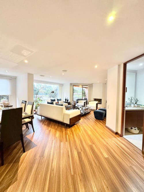 Apartamento de 3 alcobas en venta en Lagos De Cordoba, Bogotá, 154 m² · foto 3 de 21