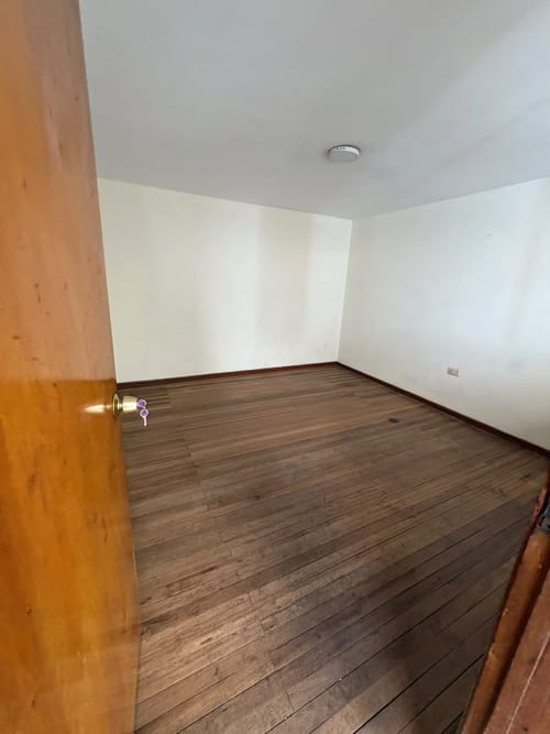 Casa de 6 alcobas en venta en Primavera Occidental - Puente Aranda, Bogotá, 251 m² · foto 12 de 24