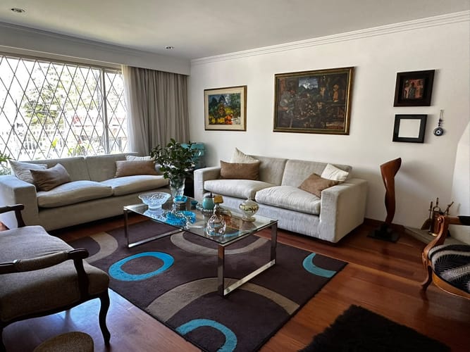 Casa de 3 alcobas en venta en Chicó Navarra, Bogotá, 225 m² · foto 7 de 19