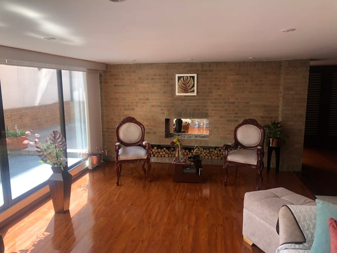 Apartamento de 3 alcobas en venta en Chicó Navarra, Bogotá, 179 m² · foto 8 de 23