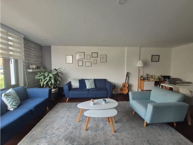 Apartamento de 2 alcobas en venta en Santa Barbara, Bogotá, 91 m² · foto 2 de 17