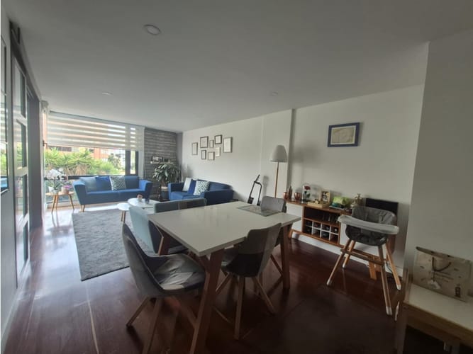 Apartamento de 2 alcobas en venta en Santa Barbara, Bogotá, 91 m² · foto 3 de 17