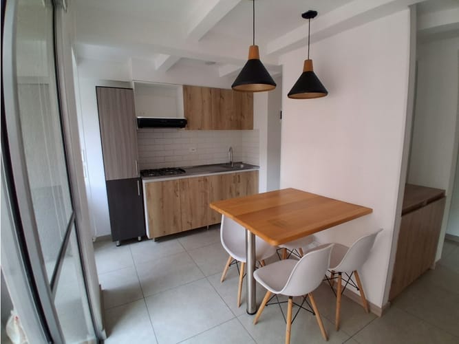 Apartamento de 2 alcobas en arriendo en Las Lomitas, Sabaneta, 63 m² · foto 4 de 24