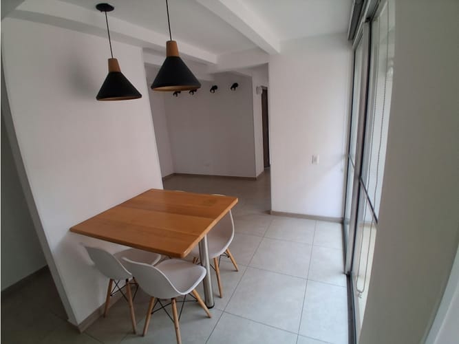 Apartamento de 2 alcobas en arriendo en Las Lomitas, Sabaneta, 63 m² · foto 8 de 24