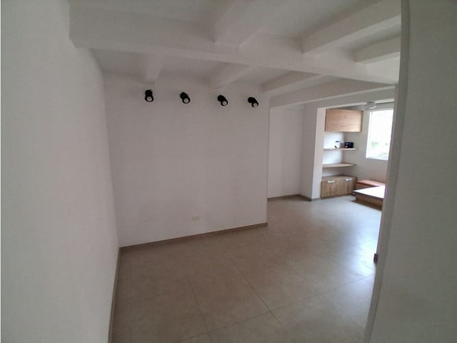 Apartamento de 2 alcobas en arriendo en Las Lomitas, Sabaneta, 63 m² · foto 9 de 24