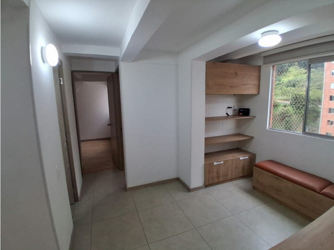 Apartamento de 2 alcobas en arriendo en Las Lomitas, Sabaneta, 63 m² · foto 11 de 24