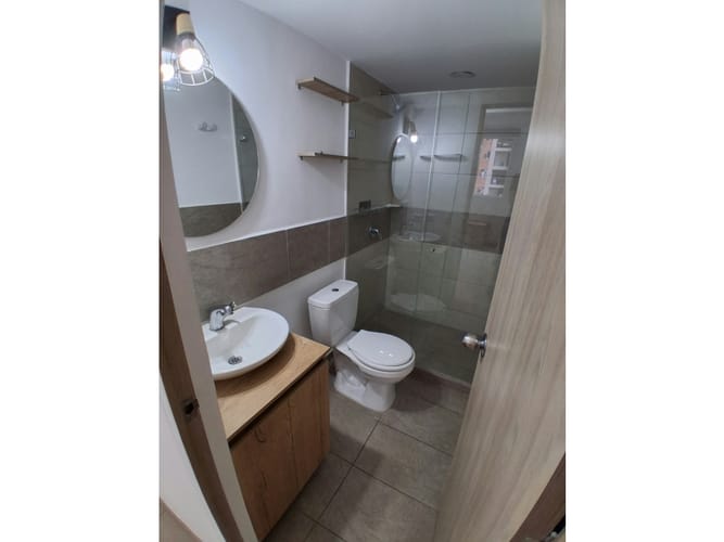 Apartamento de 2 alcobas en arriendo en Las Lomitas, Sabaneta, 63 m² · foto 16 de 24