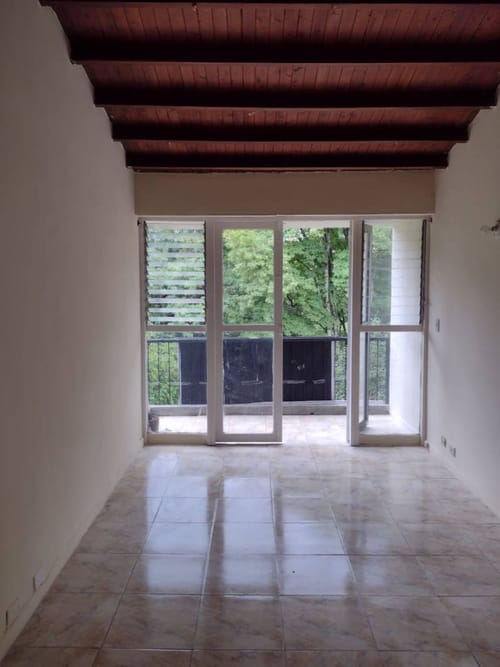 Apartamento en arriendo en Las Playas, Medellín, 85 m² · foto 5 de 11