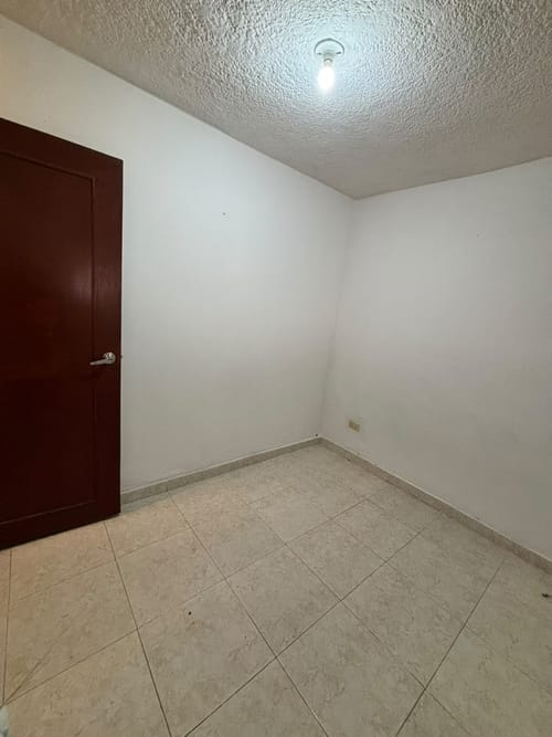 Apartamento de 2 alcobas en arriendo en Engativá, Bogotá, 43 m² · foto 3 de 11