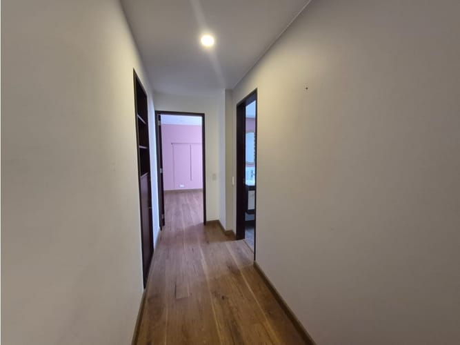 Apartamento de 1 alcoba en venta en Santa Barbara, Bogotá, 42 m² · foto 9 de 15