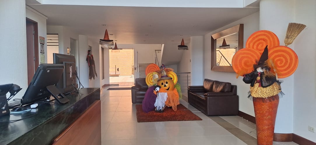 Apartamento de 3 alcobas en venta en Lagos De Cordoba, Bogotá, 117 m² · foto 3 de 24