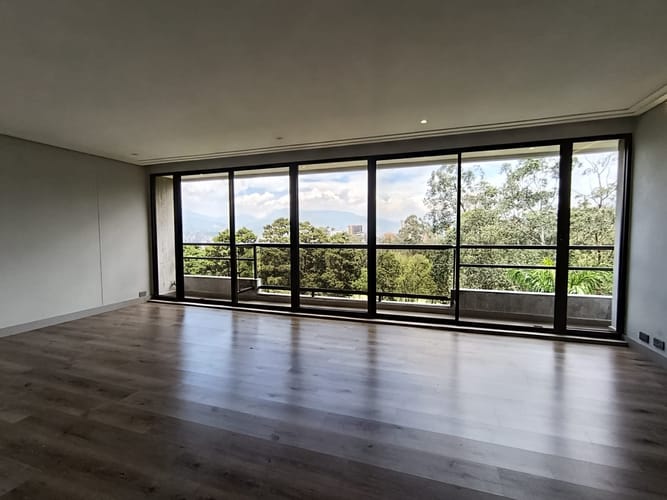 Apartamento de 3 alcobas en arriendo en El Diamante No. 2, Medellín, 370 m² · foto 3 de 20