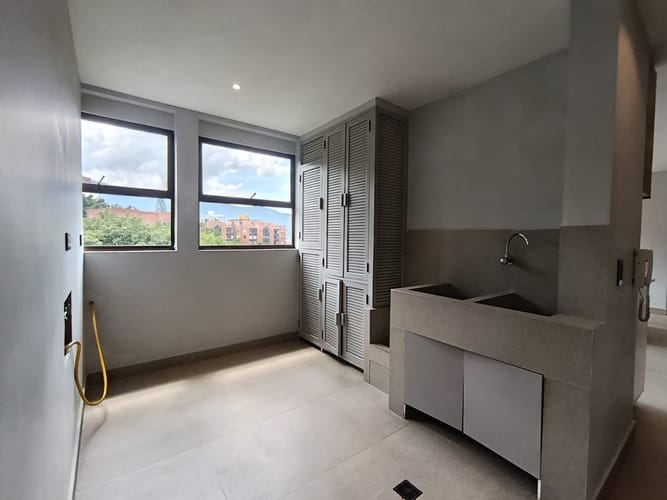 Apartamento de 3 alcobas en arriendo en El Diamante No. 2, Medellín, 370 m² · foto 5 de 20