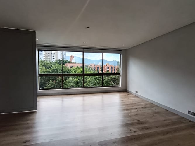Apartamento de 3 alcobas en arriendo en El Diamante No. 2, Medellín, 370 m² · foto 11 de 20