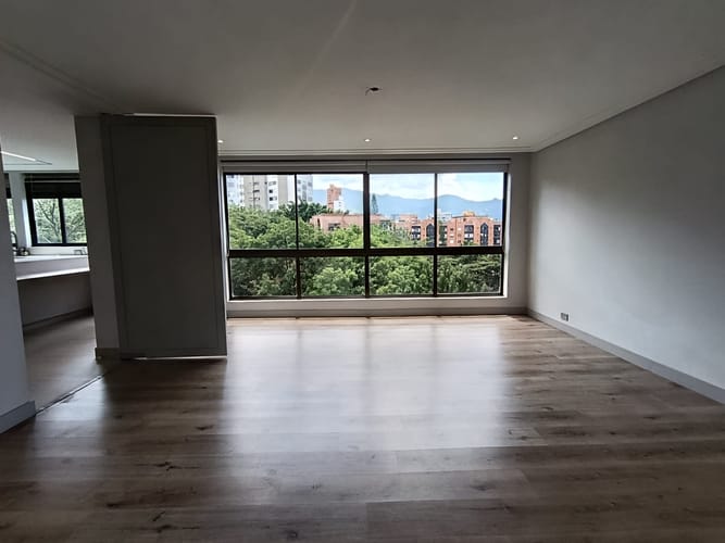 Apartamento de 3 alcobas en arriendo en El Diamante No. 2, Medellín, 370 m² · foto 12 de 20