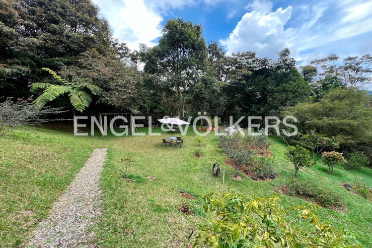 Casa de 4 alcobas en venta en Loma Del Escobero, Envigado, 422 m² · foto 20 de 20