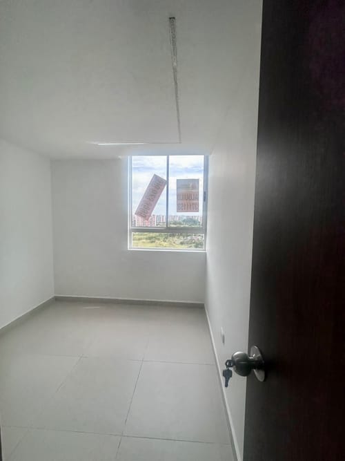 Apartamento de 2 alcobas en arriendo en Las Vegas De Comfandi, Cali, 70 m² · foto 5 de 9