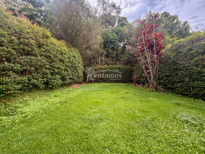 Casa de 3 alcobas en arriendo en Bosques De Zuñiga, Envigado, 250 m² · foto 5 de 24